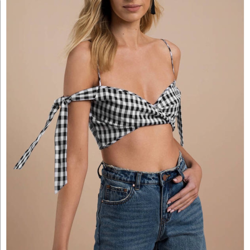 Gingham Crop Sleeve Tie Top
